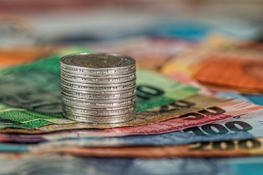 保険相談で老後資金の不安を解消する方法は？