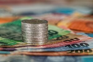 保険相談で老後資金の不安を解消する方法は？